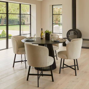 Round Type Dinning Table
